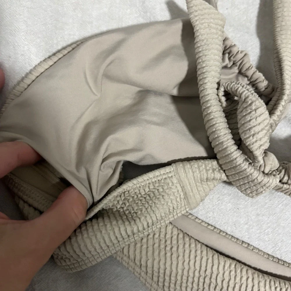 Monday Swimwear Sand‎ Copacabana Top L Byron M Bottom Beige